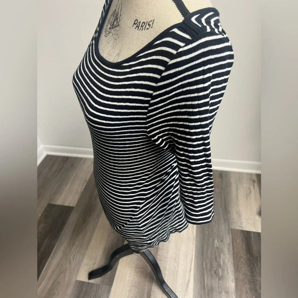 3/4 Length Sleeve Shirt! - Picture 6 of 15